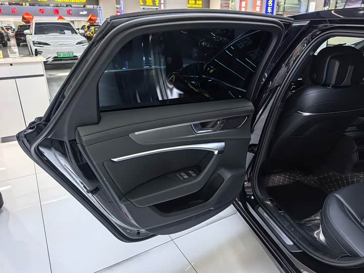 Audi A6L 2026 2026款 45 TFSI 臻选动感型