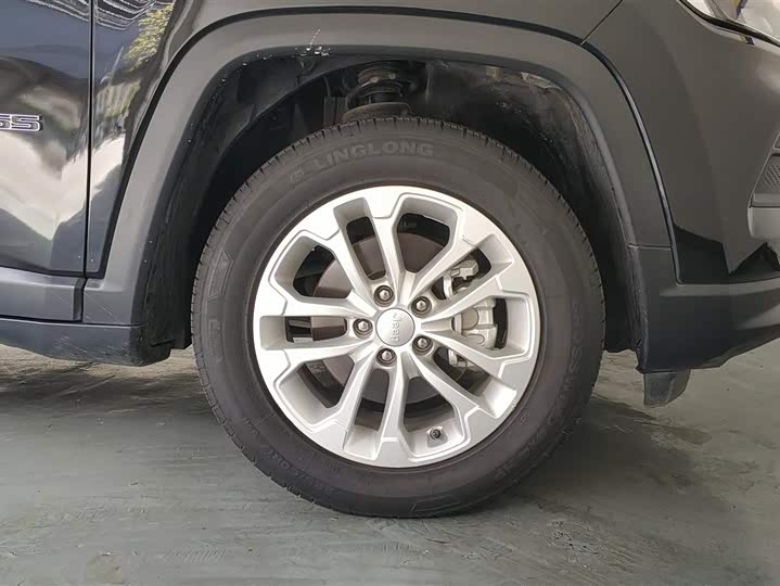 Jeep Compass 2021 2021款 220T 自动四驱精英版