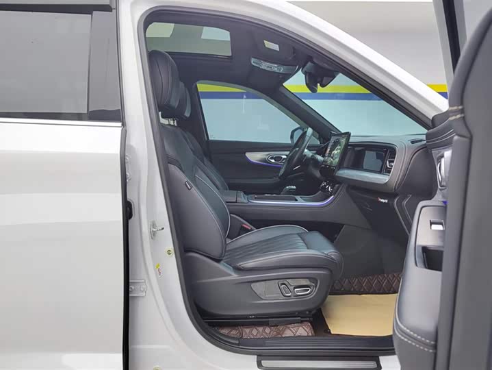 Zdjęcie 8 - GAC Trumpchi GS8