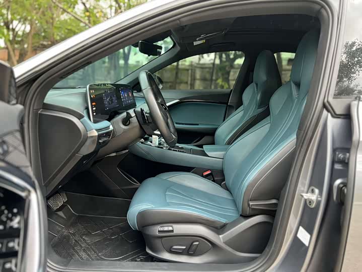 MG Motor 7 2025 2025款 2.0T Trophy+ 超级智驾版