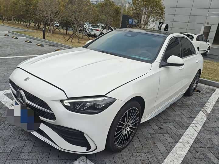 صورة 1 - Mercedes-Benz C-Class