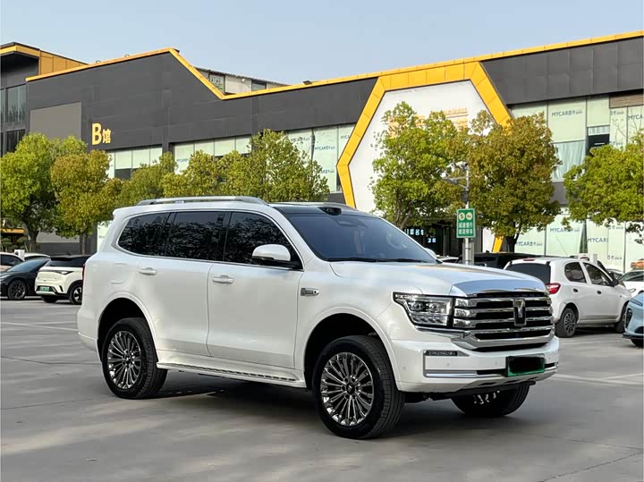 2026 Tank 500 Hybrid