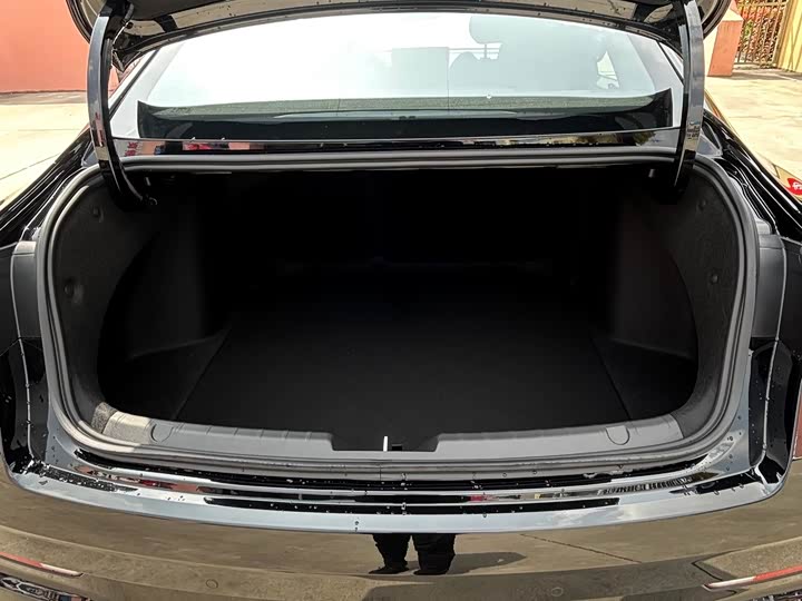 Фото 8 - Geely Preface