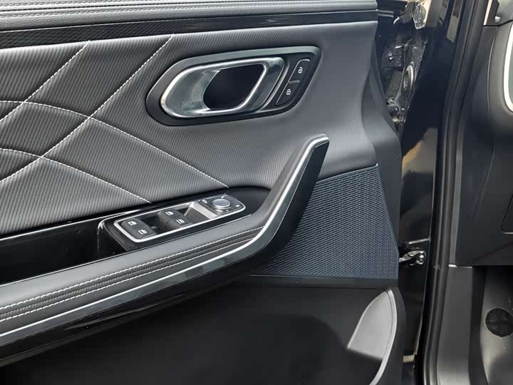 Photo 4 - Maxus G90