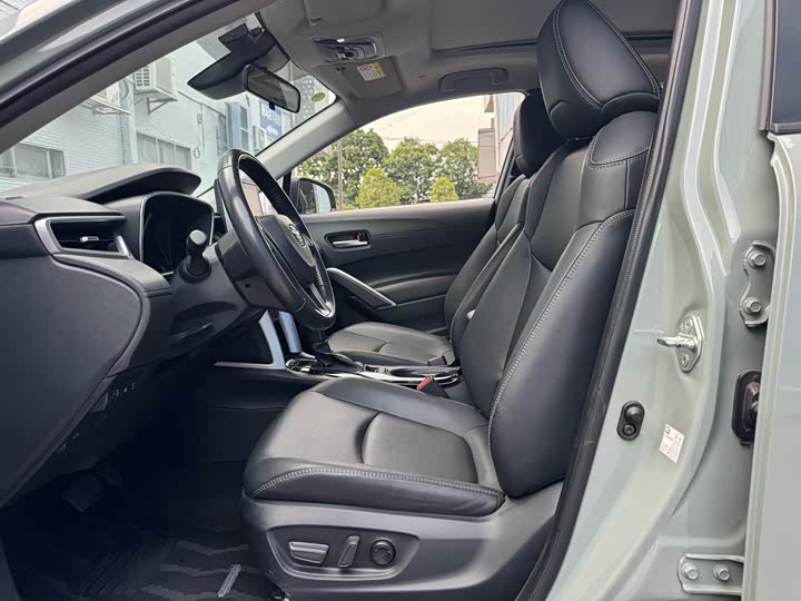 Фото 6 - Toyota Corolla Cross