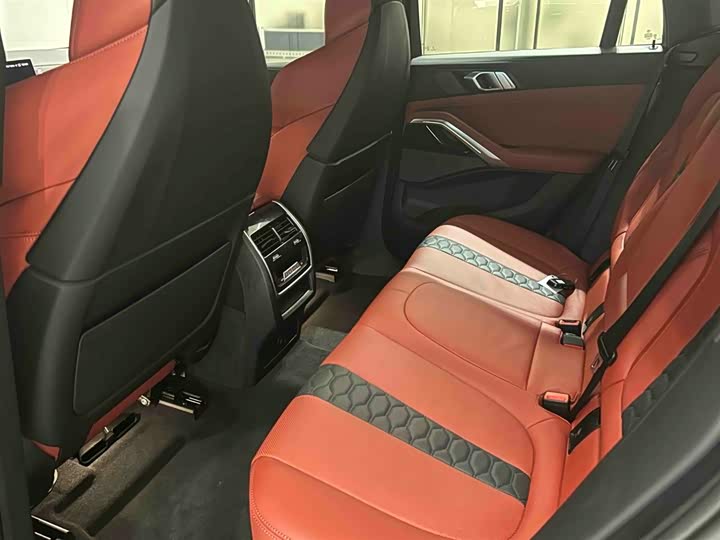 BMW X6 M 2023 2023款 X6 M 雷霆版