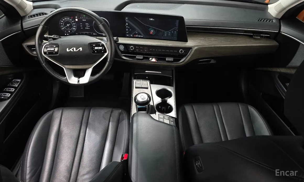 Photo 7 - Kia K8