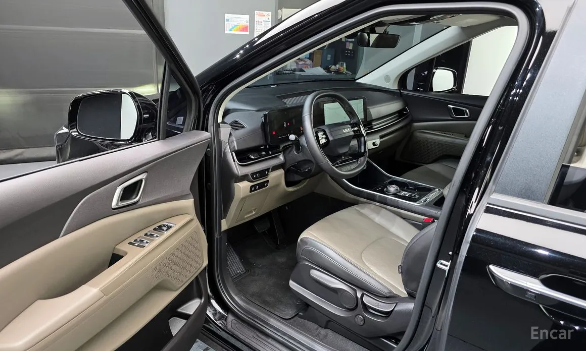 Фото 10 - Kia Carnival