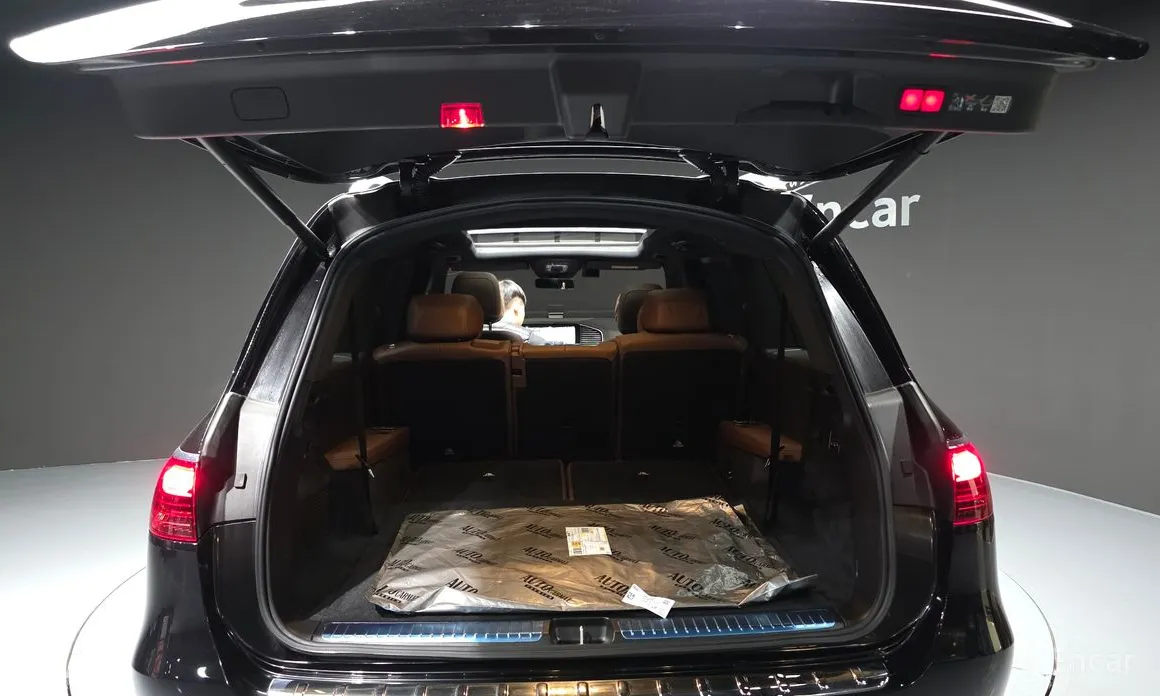 Фото 20 - Mercedes-Benz GLS-Class