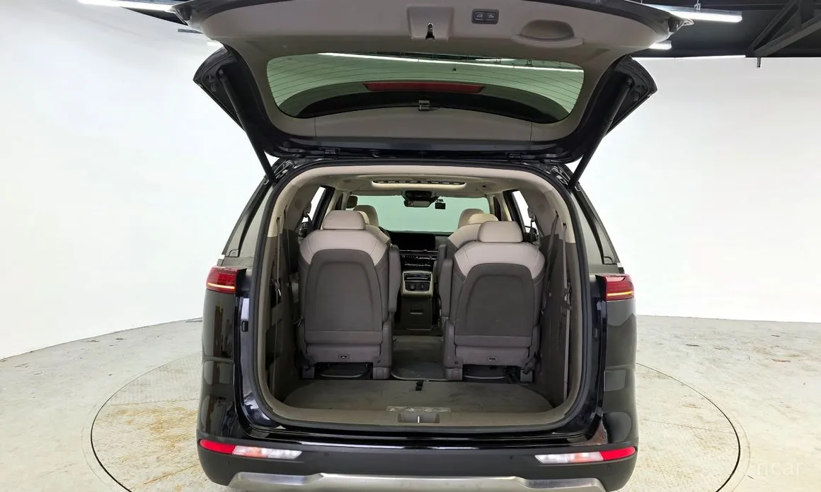 Zdjęcie 20 - Kia Carnival
