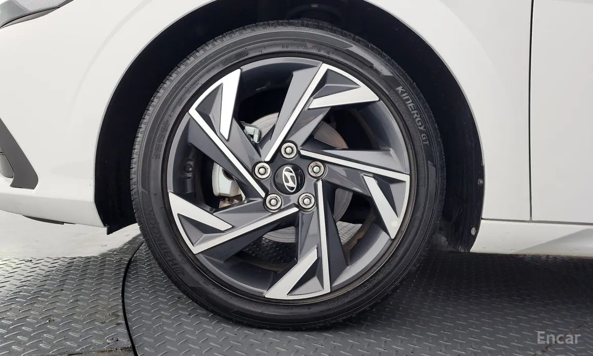 Hyundai Avante 2023 1.6