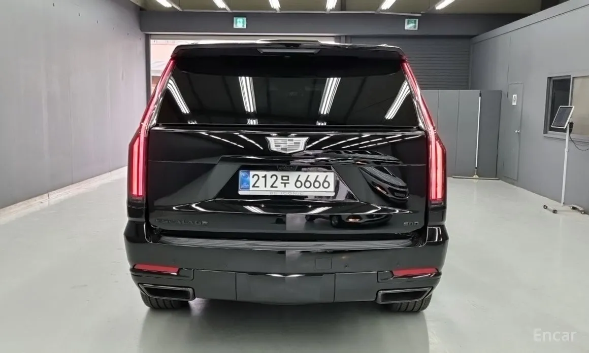 Cadillac Escalade 2021 6.2