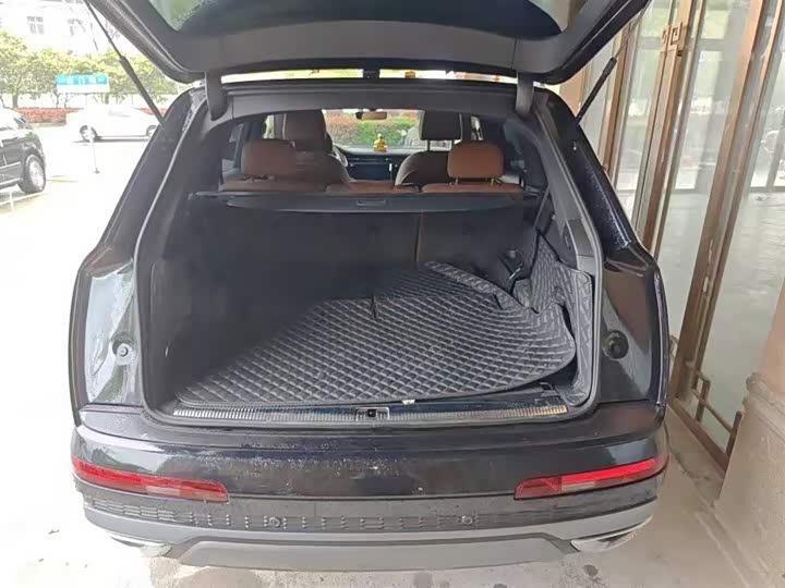 Audi Q7 2020 2020款 55 TFSI quattro 黑武士专享版