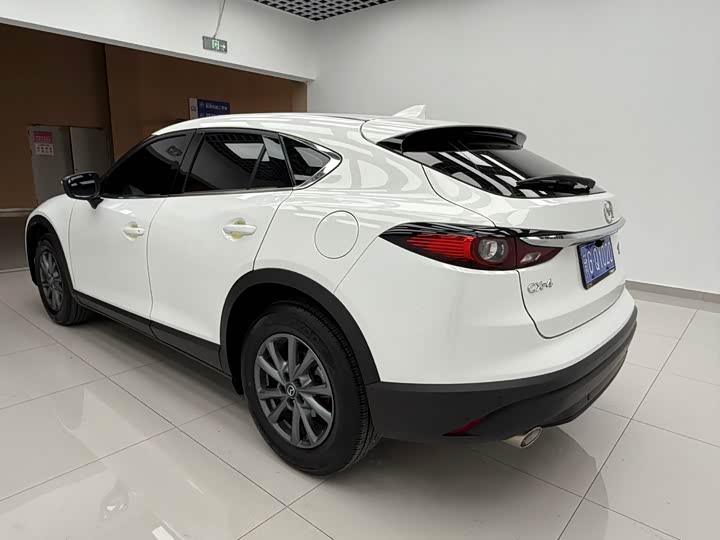 Mazda CX-4 2021 2021款 2.0L 自动两驱蓝天活力版