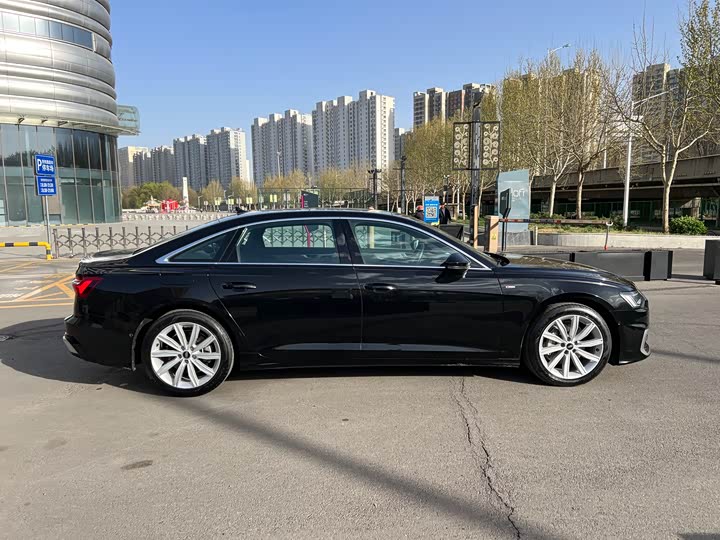 Zdjęcie 8 - Audi A6L