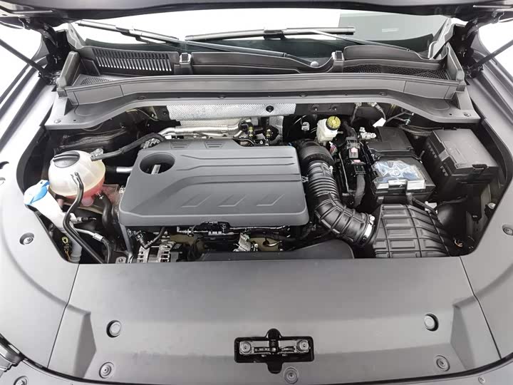 Chery Tiggo 8L 2025 2025款 2.0T 两驱长虹版 5座