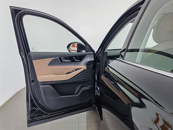 Chery Tiggo 8L 2025 2025款 2.0T 两驱长虹版 5座