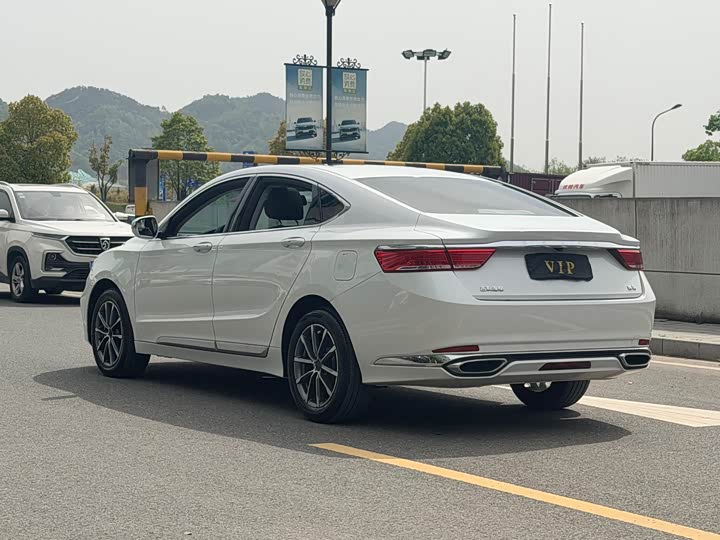 Geely Emgrand GT 2021 2021款 1.8T 领航版+