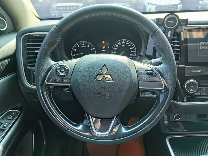 Mitsubishi Outlander 2021 2021款 2.0L 两驱畅享版 5座