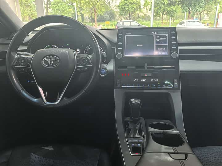 Фото 5 - Toyota Avalon