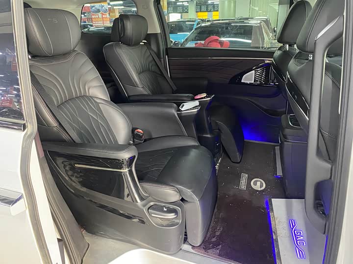 GAC Trumpchi M8 2024 2024款 大师系列 400T 至尊版