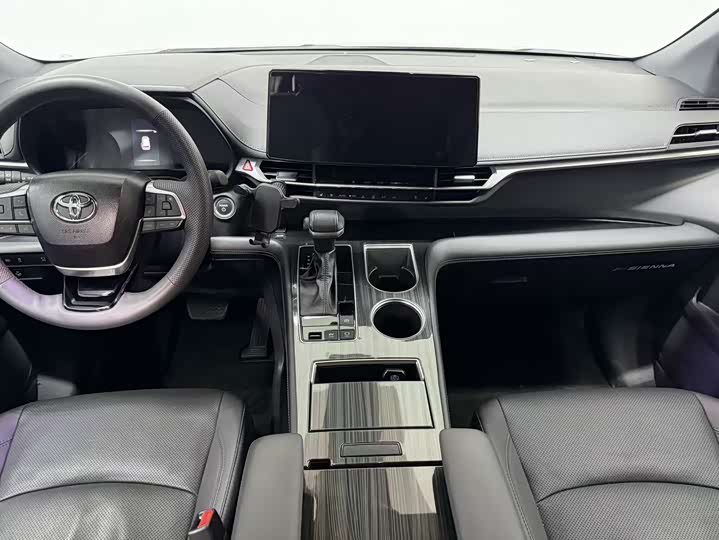 Toyota Sienna 2024 2024款 2.5L混动 四驱尊贵版