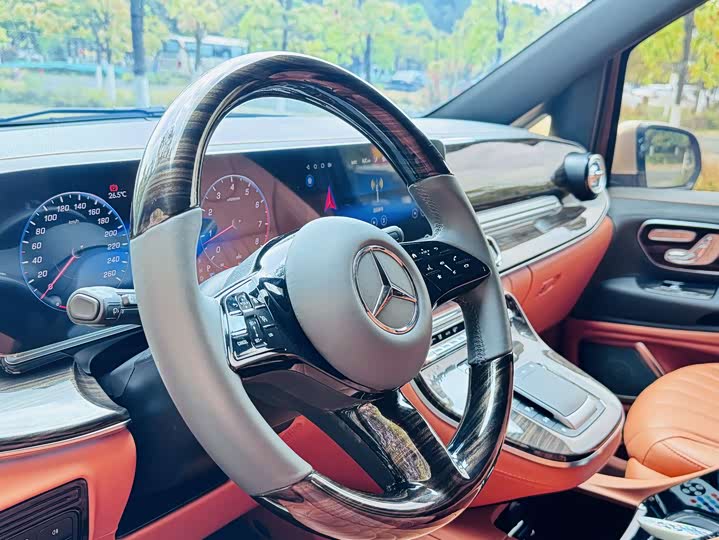 2024 Mercedes-Benz Vito