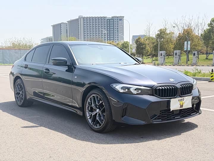 BMW 3 Series 2025 2025款 330Li M运动曜夜套装