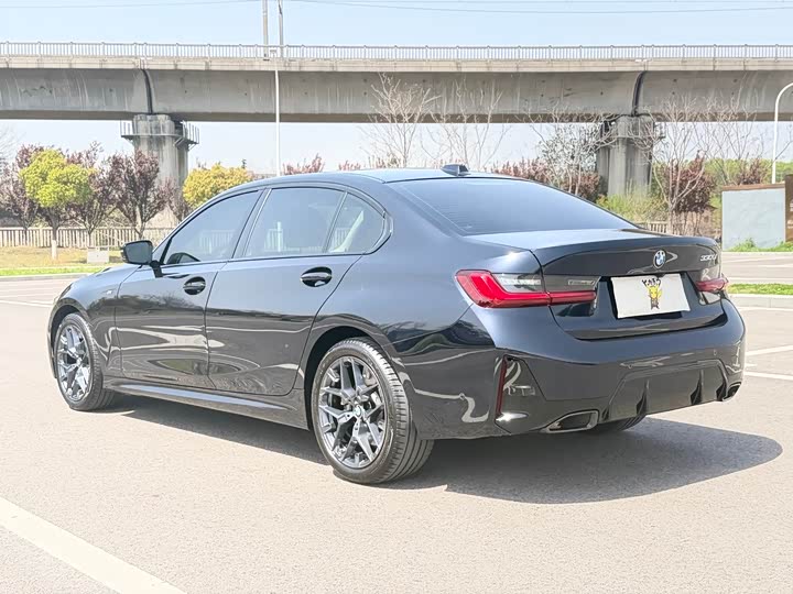 BMW 3 Series 2025 2025款 330Li M运动曜夜套装