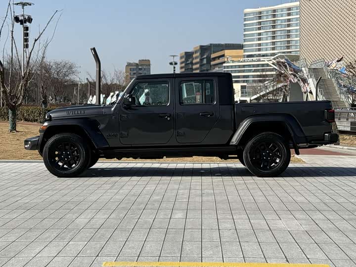 Jeep Gladiator 2023 2023款 3.6L Overland