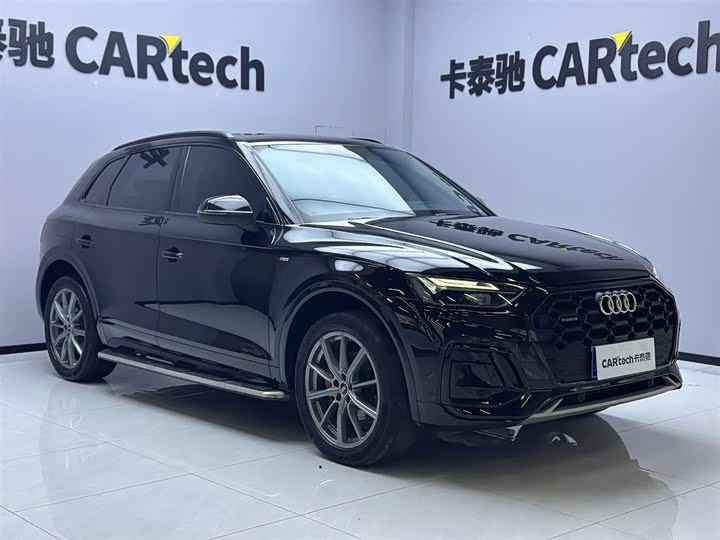 Фото 2 - Audi Q5L