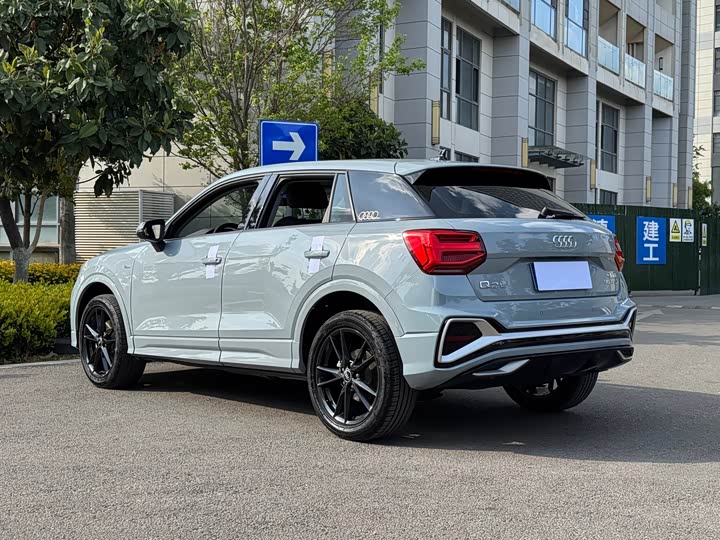 Фото 6 - Audi Q2L