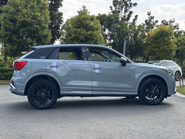 Фото 8 - Audi Q2L