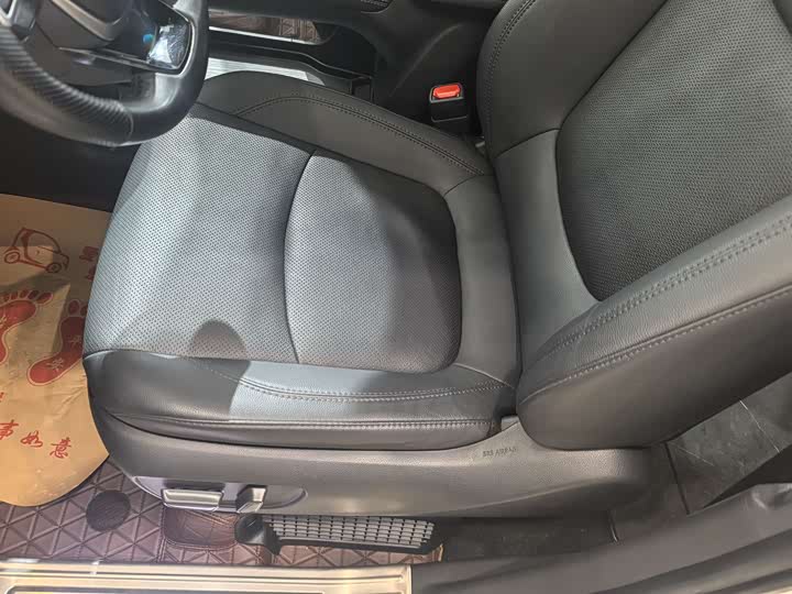 Фото 8 - Toyota Sienna