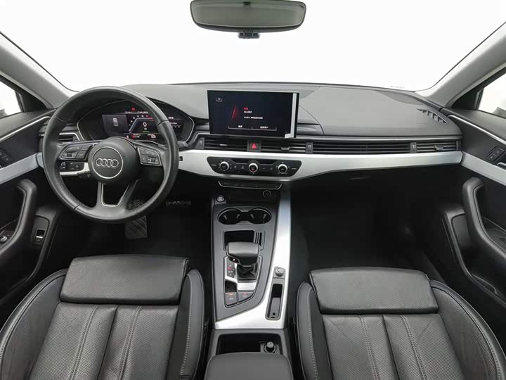 Фото 5 - Audi A4L