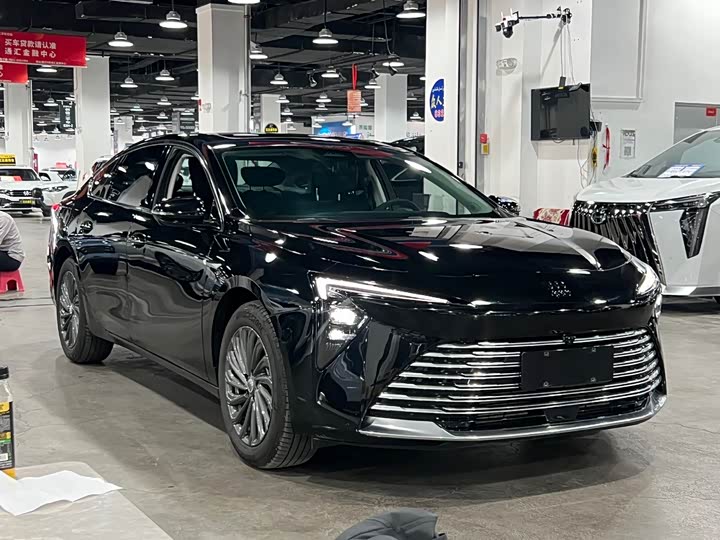 Buick LaCrosse 2025 2025款 28T 白金版