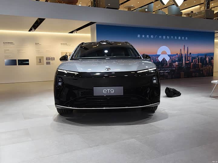 2025 Nio ET9