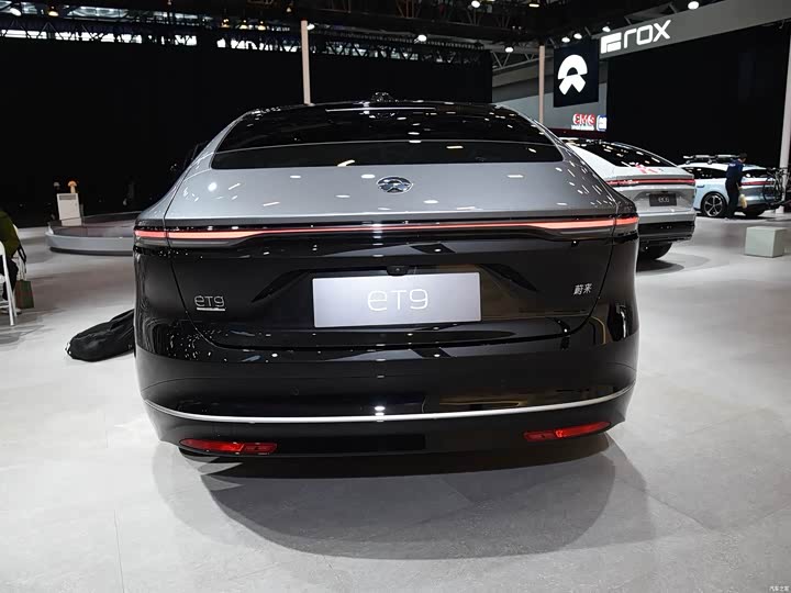 2025 Nio ET9
