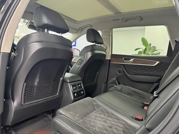 Hongqi HS7 2021 2021款 2.0T DCT两驱智联旗畅版