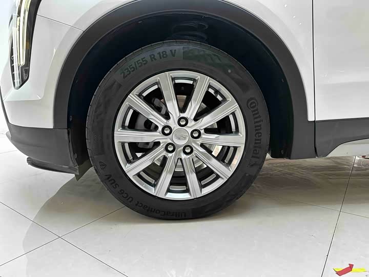 Фото 7 - Cadillac XT4