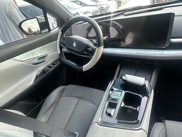 Changan UNI-T 2023 2023款 第二代 1.5T 尊贵型