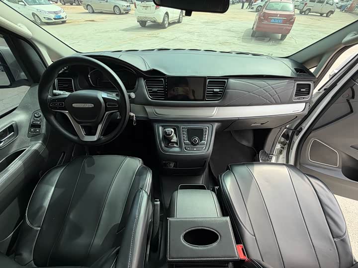 Maxus G10 2023 2023款 2.0T 手动多功能版 柴油 7座