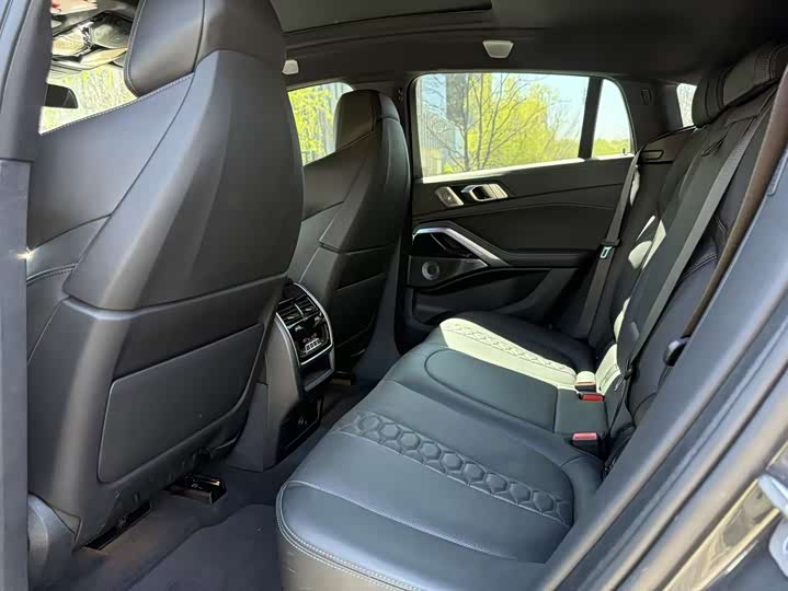BMW X6 M 2023 2023款 X6 M 雷霆版