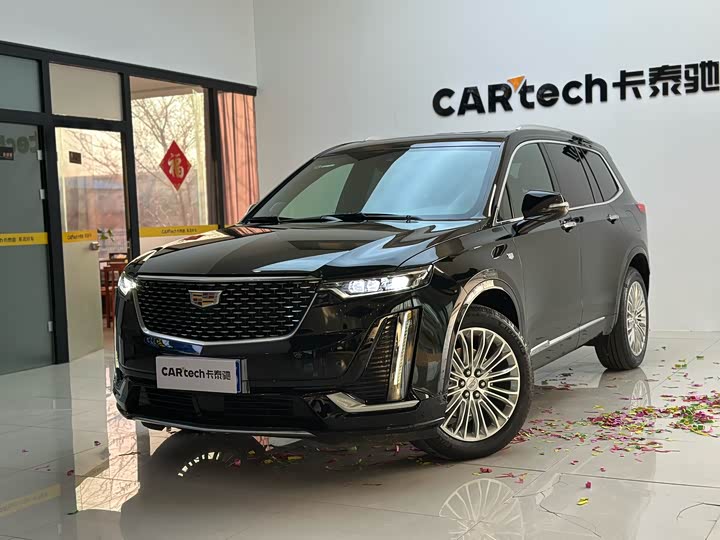 2025 Cadillac XT6