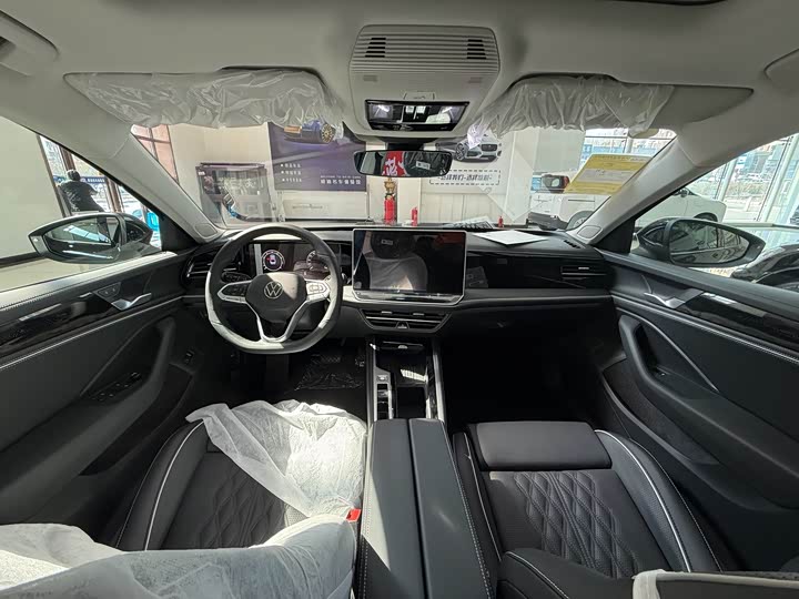 Volkswagen Magotan 2026 2026款 380TSI DSG尊贵版大迈包