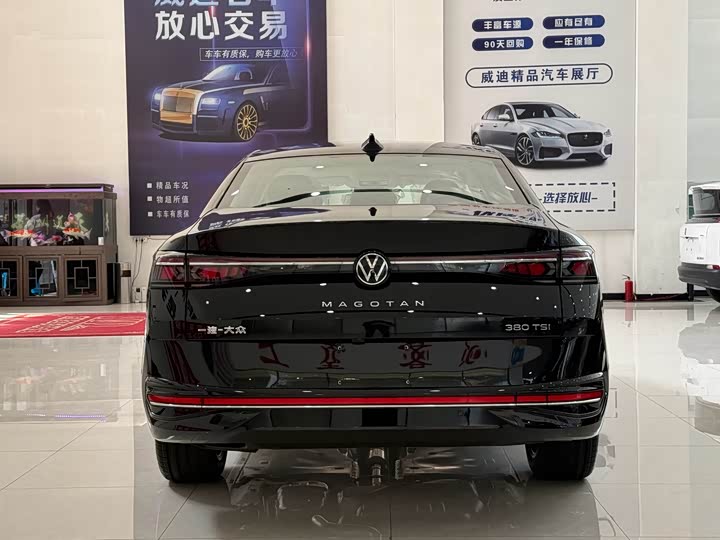 Volkswagen Magotan 2026 2026款 380TSI DSG尊贵版大迈包