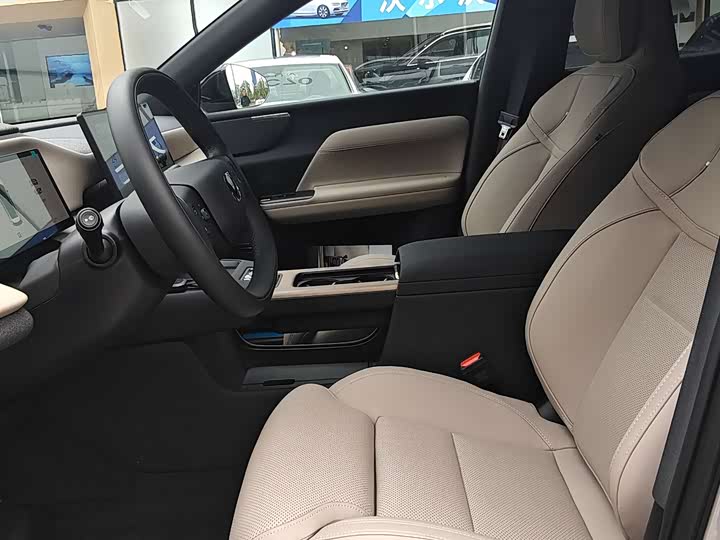 Volvo XC70 Hybrid 2026 2026款 四驱超长续航Plus