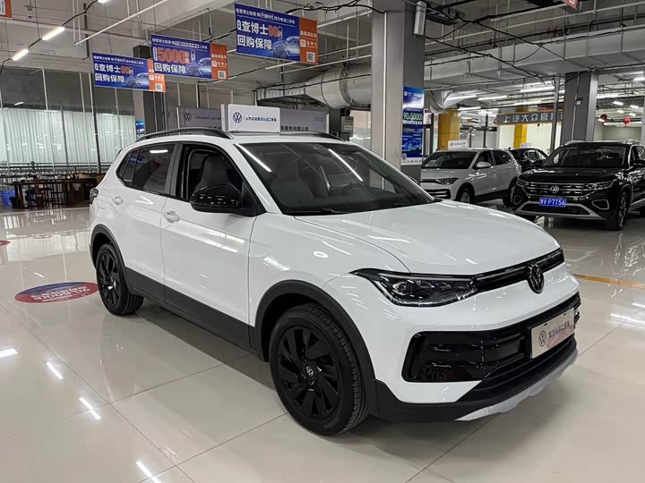 Фото 3 - Volkswagen Tharu