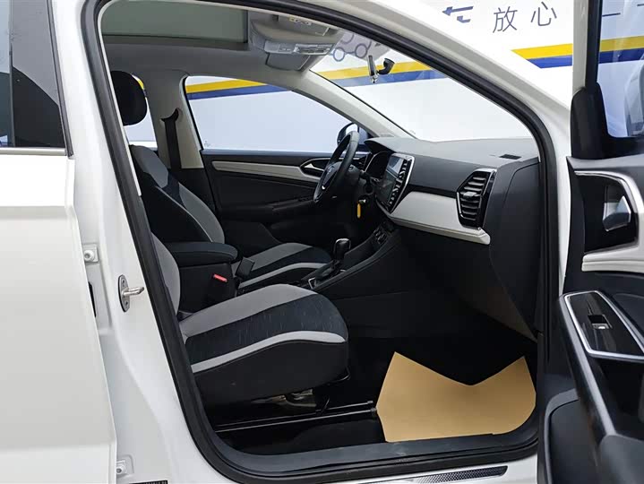 Jetta VS7 2023 2023款 280TSI 自动进取版