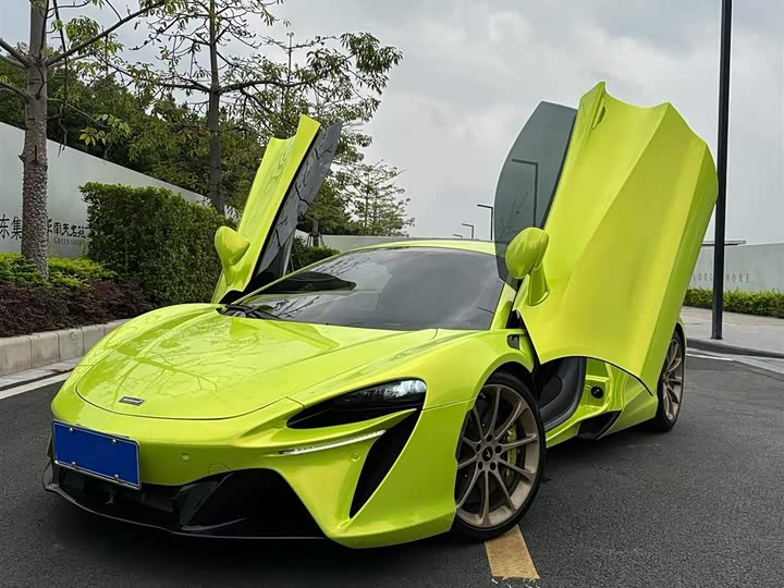 McLaren Artura 2023 2023款 3.0T Hybrid 标准型